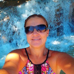 Meet your Posher, Brandi